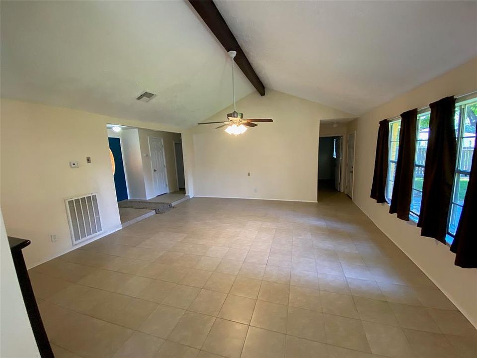 1st image of 3111 Sand Reef Ln