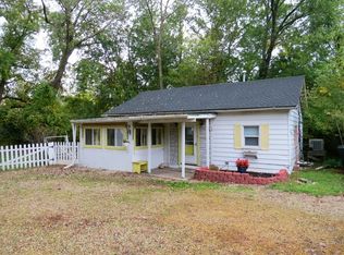 27973 W Lake Shore Dr, Spring Grove, IL 60081