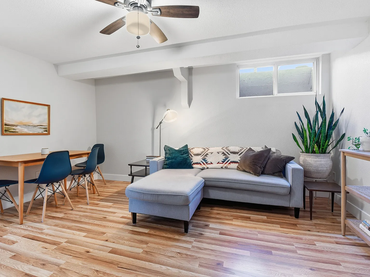 2 bed, 828 sqft, $2,000 — Photo 1