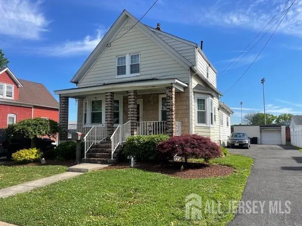 42 Louis St, Carteret, NJ 07008