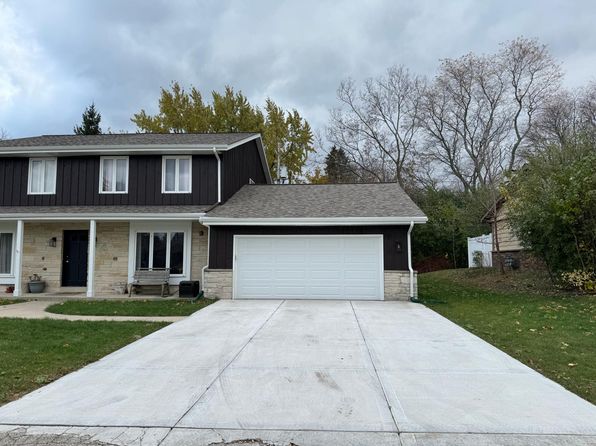 149 W Brown Deer Rd