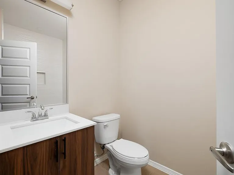 3105 W Sandlewood St #3 — Photo 6