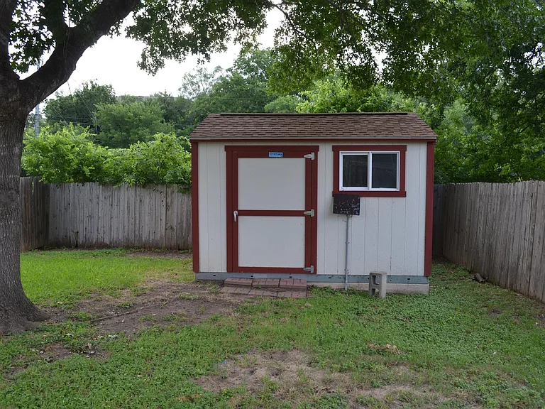 510 Tumblebrook — Photo 16