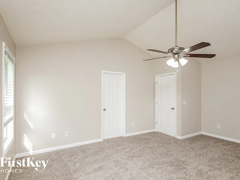 1500 Summer Lake Ter — Photo 9