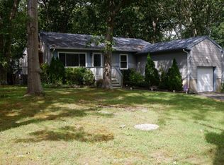 19 Maple St, Jackson, NJ 08527