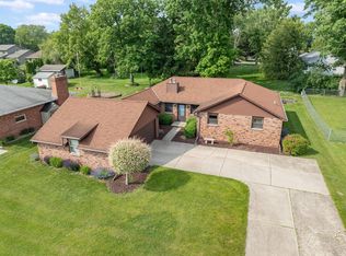 1763 Highview St, De Pere, WI 54115