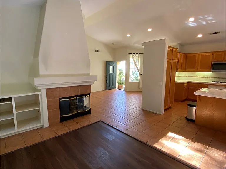 27 Colony Way — Photo 6