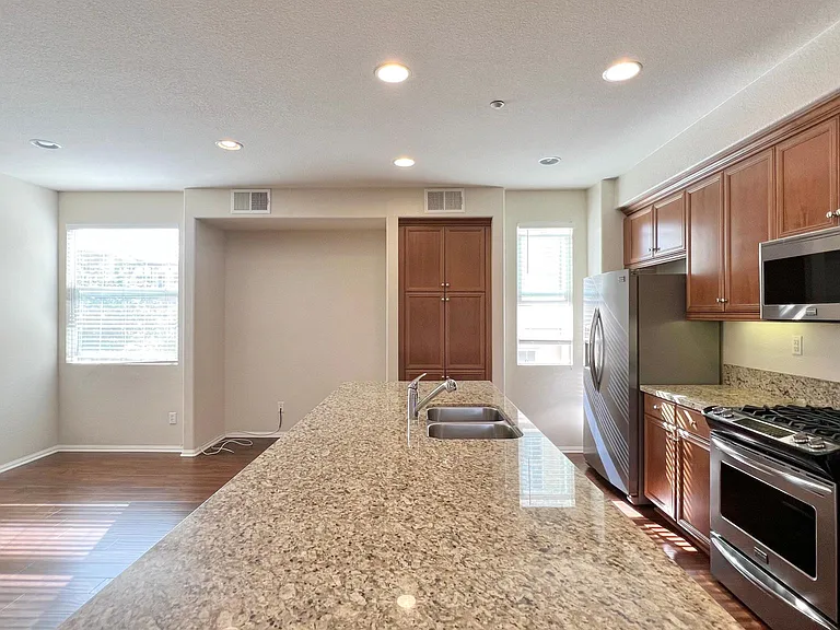 2674 Rawhide Ln — Photo 18