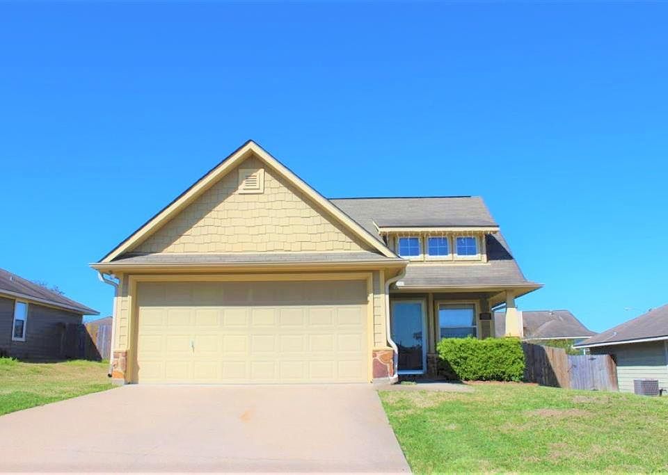1st image of 1709 Dixon Ln
