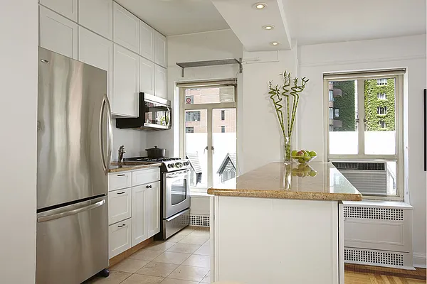 Sold by Stribling | media 2