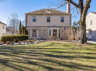 123 S Roosevelt Ave, Bexley, OH 43209
