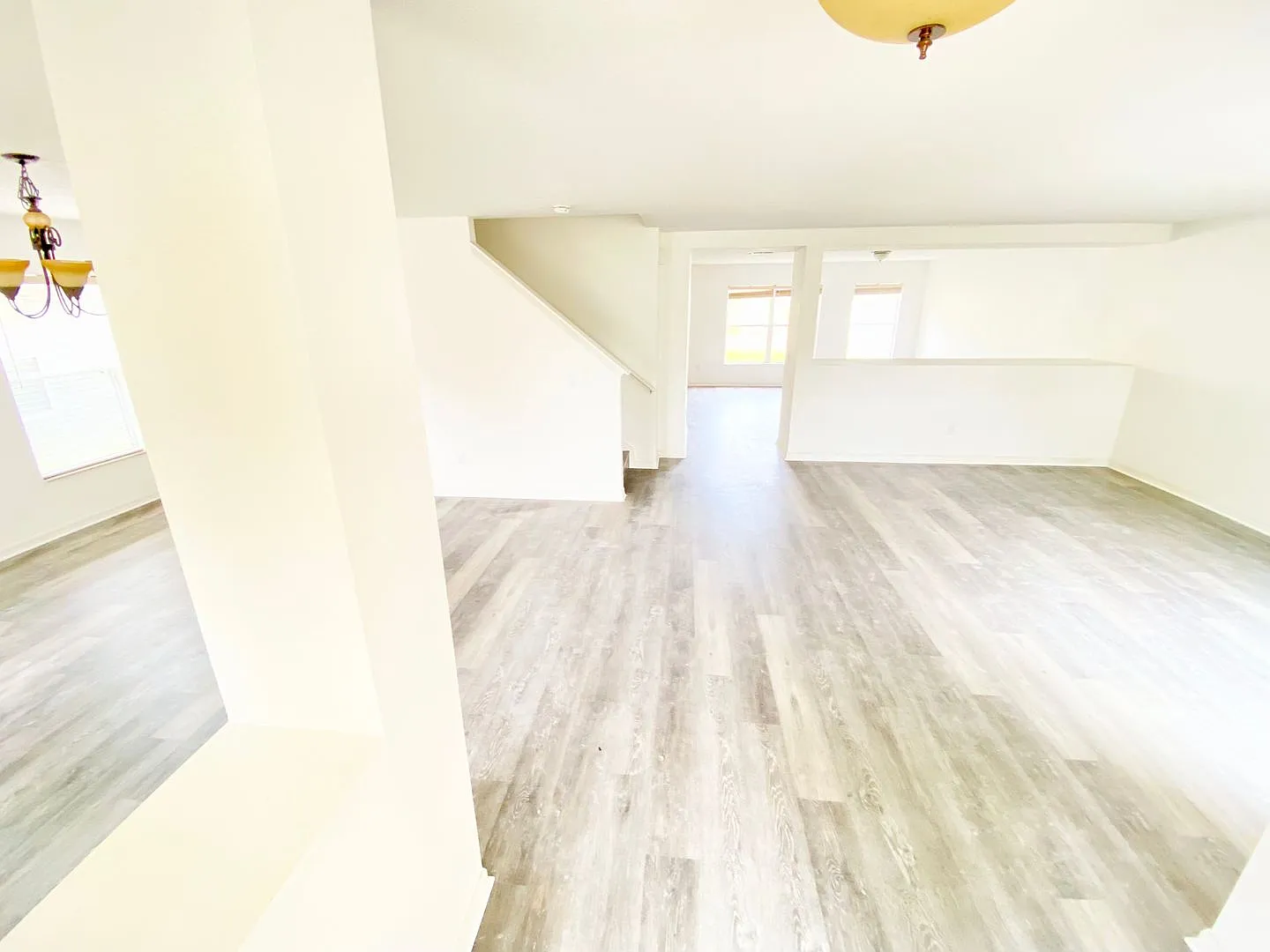 Beautiful Single Family Home in Avalon Park! — Photo 3