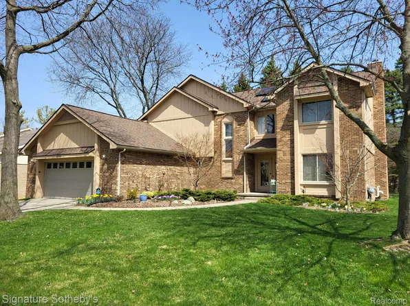 6358 Timberwood S, West Bloomfield, MI 48322