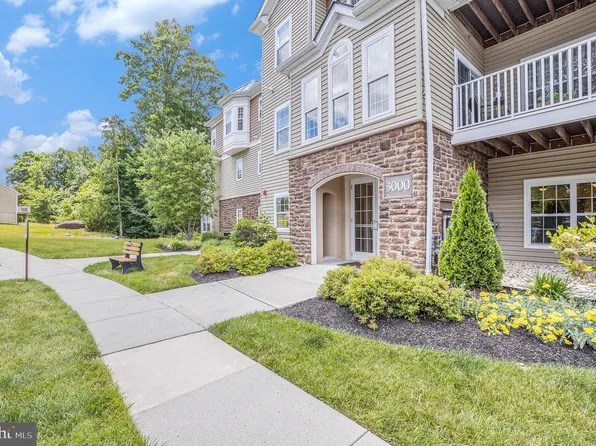 3000 Village Way APT 205, Marcus Hook, PA 19061