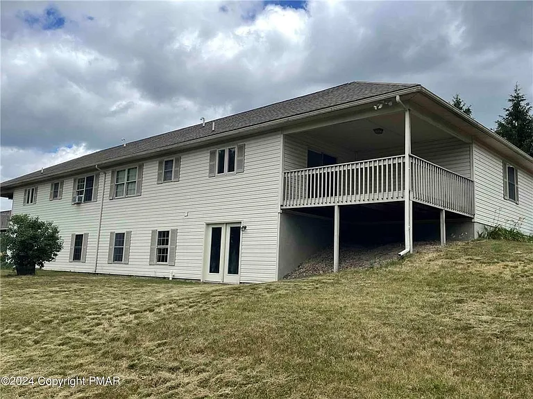 2403 Route 115 — Photo 2