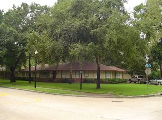 8518 Westview Dr, Houston, TX 77055