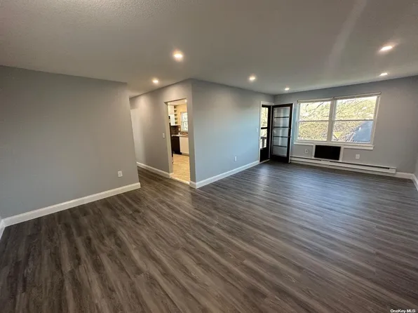 322 Sierra Vista Lane #322, Valley Cottage, NY 10989