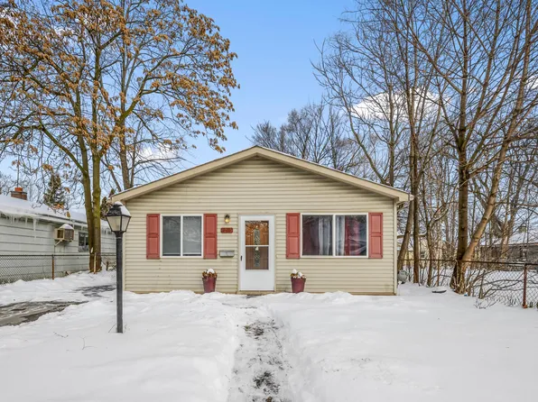 8285 Packard Ave, Warren, MI 48089
