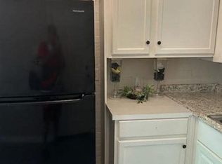 609 W Dallas St, Conroe, TX 77301