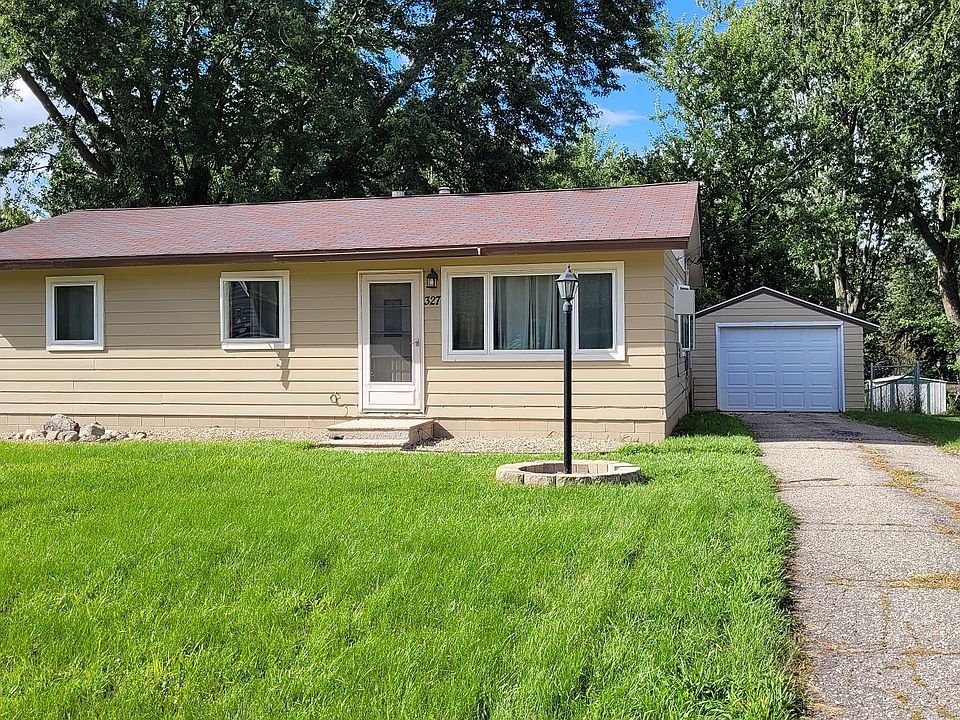 327 2nd St. NE Byron, MN