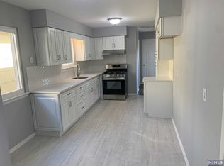 430 7th St FLOOR 2, Harrison, NJ 07029