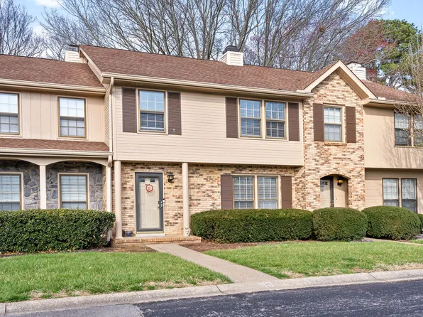 2172 Memorial Dr APT B3, Clarksville, TN 37043