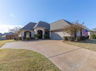 177 Amethyst Dr, Brandon, MS 39047