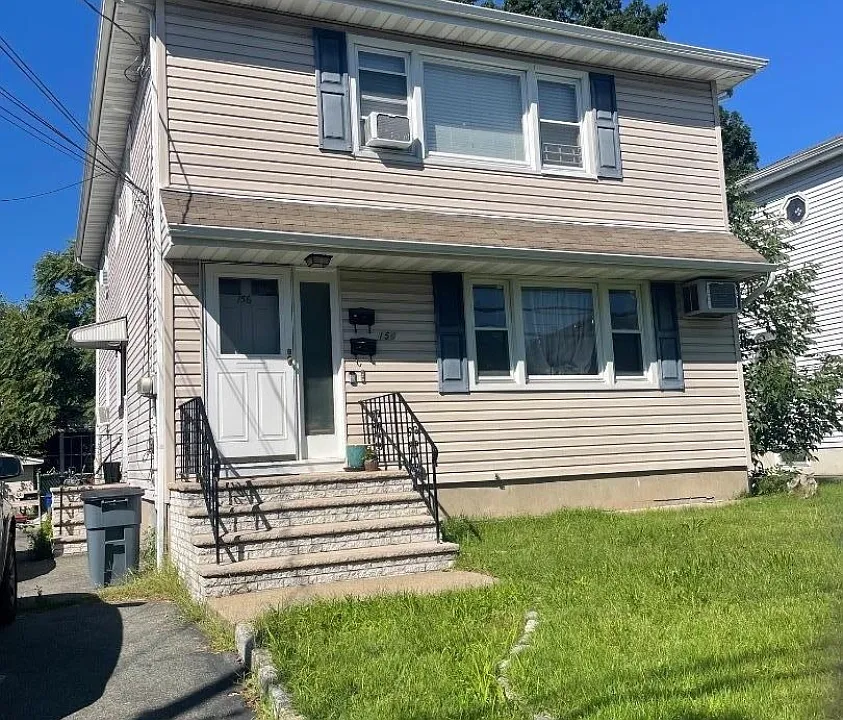 156 6th Ave #2
