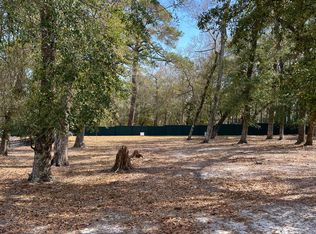 9112 E Lake Rd, Calabash, NC 28467