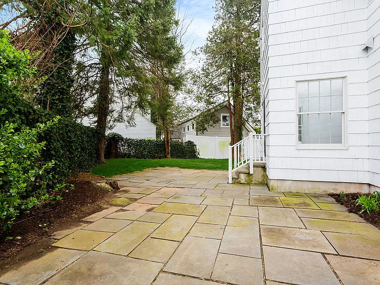302 Sound Beach Ave — Photo 26