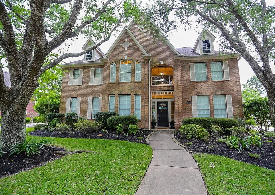 1st image of 1805 Parkview Dr