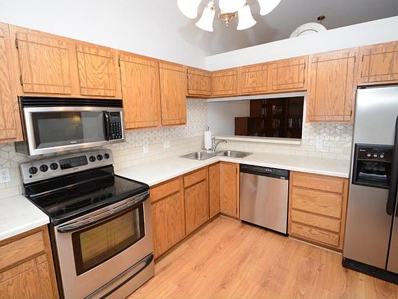 3rd image of 8718 Aldrich Ave S