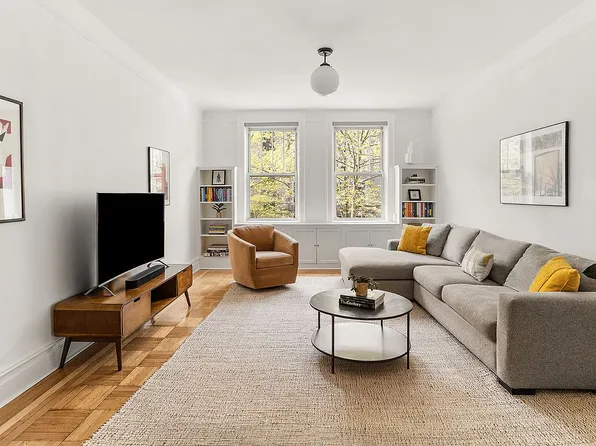 35-47 80th St APT 21, Jackson Heights, NY 11372