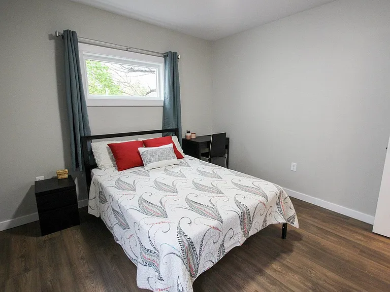 522 Stewart Ave — Photo 135
