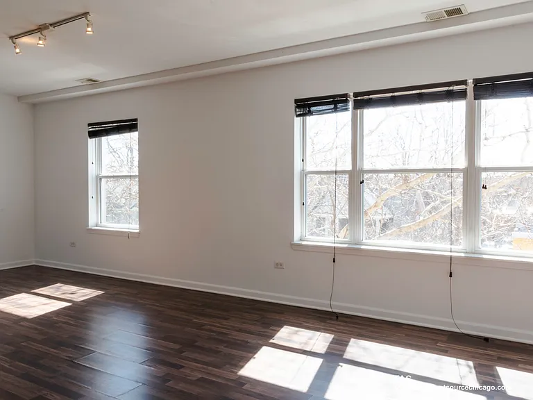 6101 N Clark St #4D — Photo 3