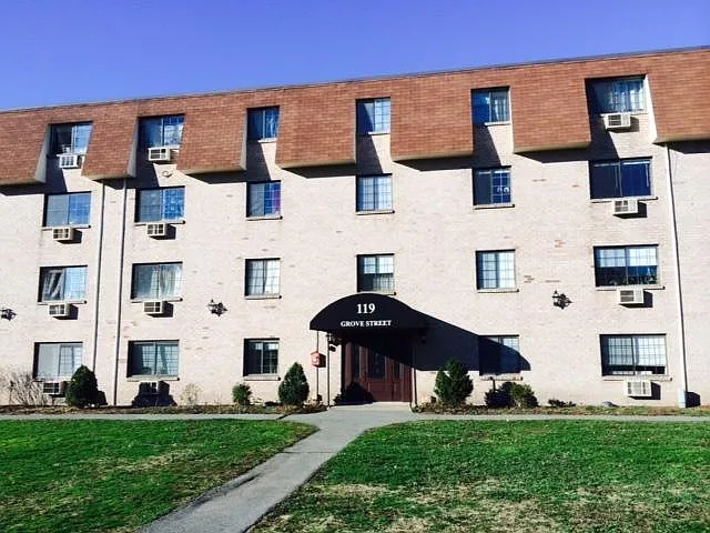 Building Photo - 119 Grove St #249