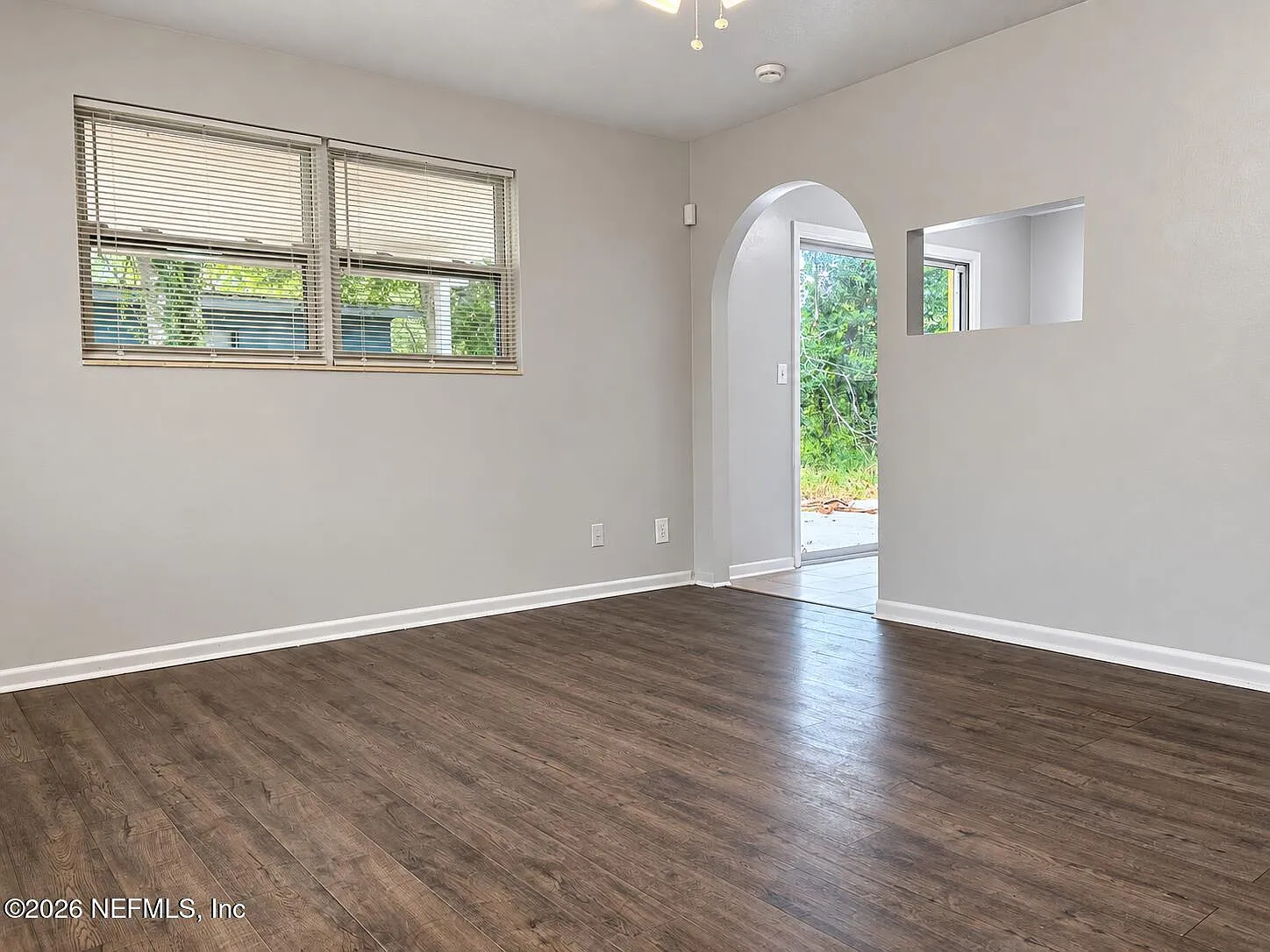 3 bed, 1.5 bath, 1040 sqft, $1,750 — Photo 3