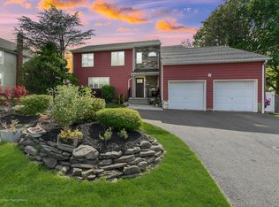 607 S Laurel Ave, Hazlet, NJ 07730