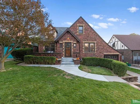 4551 Walnut St, Omaha, NE 68106