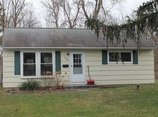 104 Sims Pl, Fayetteville, NY 13066