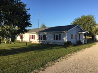 32 N Ravenna Rd, Ravenna, MI 49451