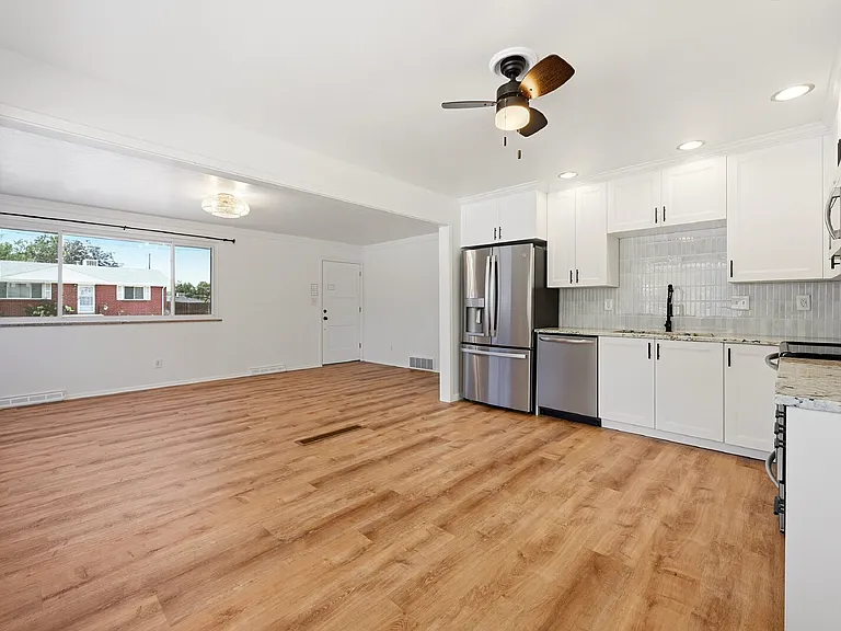6610 Depew Ct — Photo 10