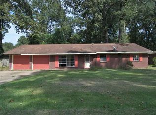 1292 Wooddell Dr, Jackson, MS 39212