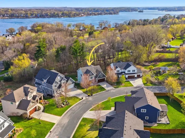 14267 Shady Beach Dr NE, Prior Lake, MN 55372
