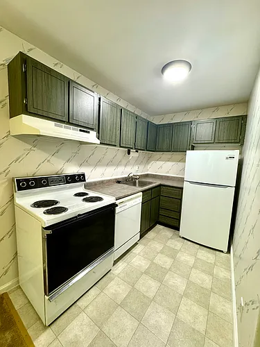 74 Barrett St Photo 1