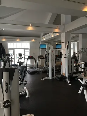 Sold by Sunshine R E LLC | media 14