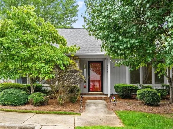 4428 Cove Cay Ln, Greensboro, NC 27410
