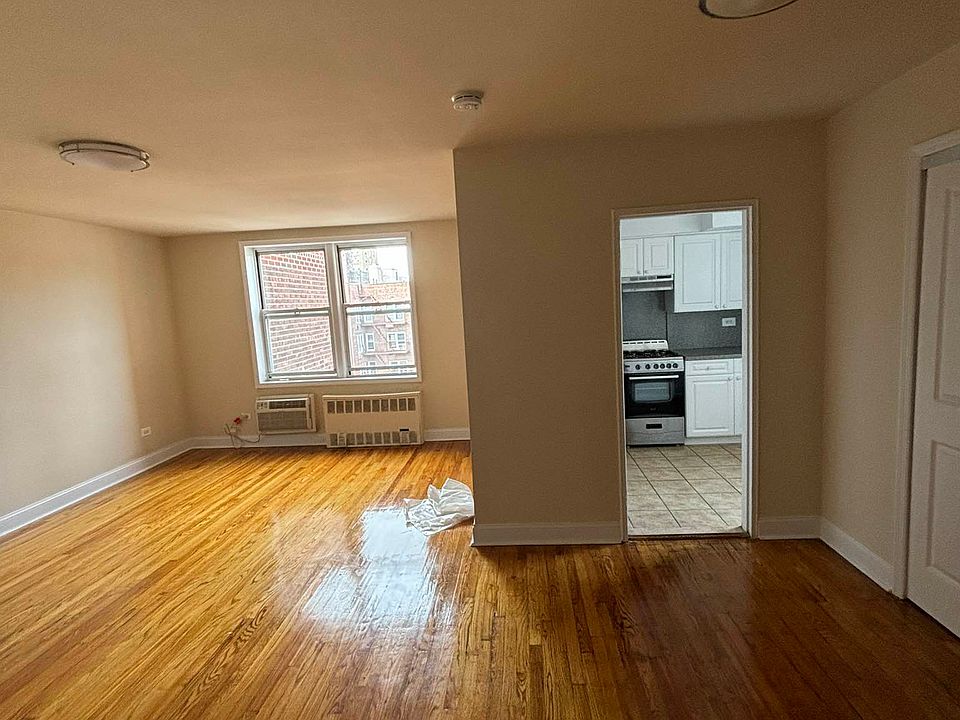2nd image of 4240 Bowne St APT 3E