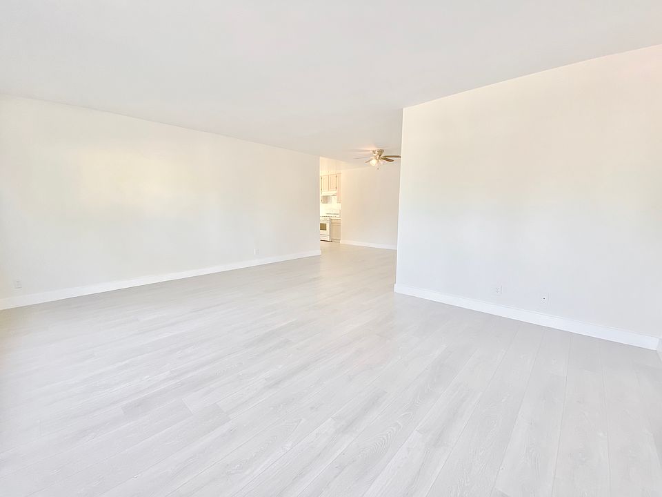 1st image of 10860 Blix St #1