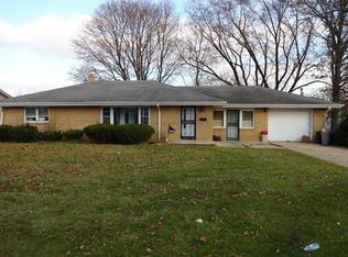 903 N Johnston Ave, Rockford, IL 61101